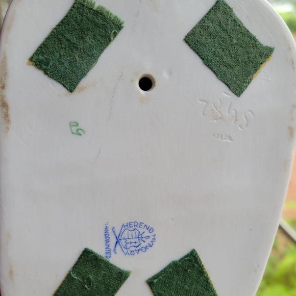 Herend Hungary Handpainted Porcelain Dancing Couple Folk Figurine - Picture 9 of 12